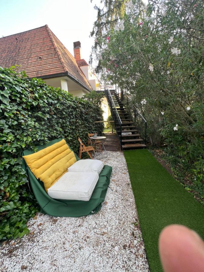 Apartamento Abierto Con Patio Matadepera Exterior foto